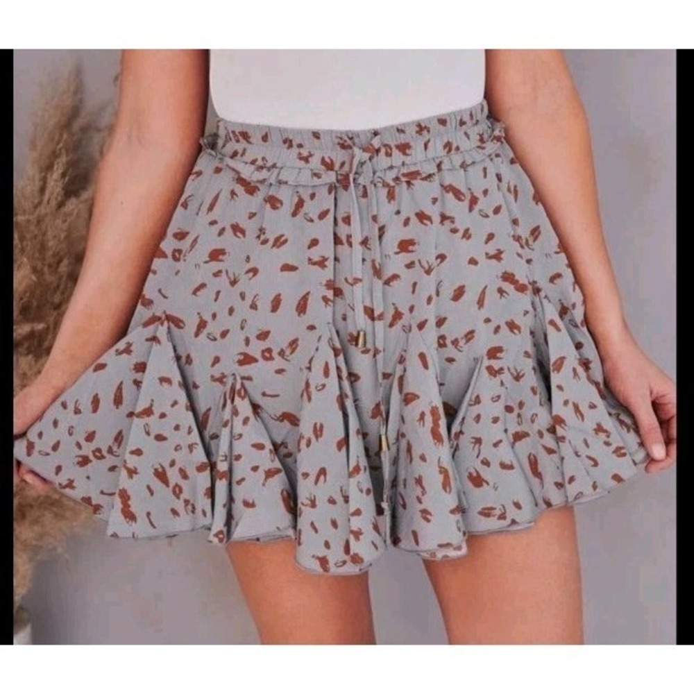 ENTRO Gray Orange Abstract Print Ruffle‎ Tiered shorts Women's Size M